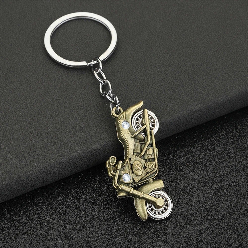 Creative Motorcycle keychain Retro Heavy Locomotive Metal Keyrings Fashion Car Key Fob Accessories For Men Cool Souvenir Gifts