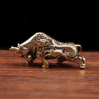 Brass Lucky Bullfighting Statue Home Office Decoration Ornaments Copper Crafts Animal Miniature Figurine Bring Wealth Desk Decor