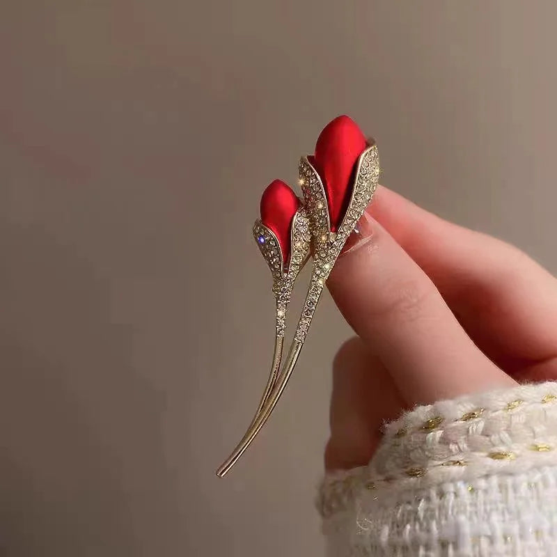 Red Rose Tulip Brooch Pins Ladies Fashion Light Luxury Flower Pin Nice Design Brooches Elegant Dress Suit Badge Accessories