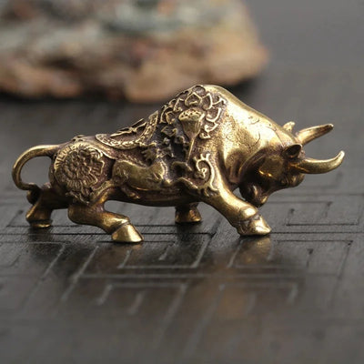 Brass Lucky Bullfighting Statue Home Office Decoration Ornaments Copper Crafts Animal Miniature Figurine Bring Wealth Desk Decor